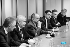 Fotograf Tomek Dziedzic. Zdjęcia biznesowe podczas konferencji.